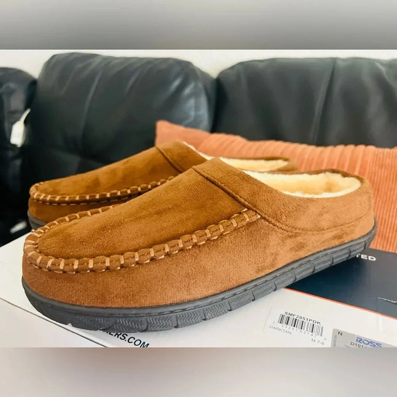 DOCKERS MEMORY FOAM DOCKERS TEMPERATURE REGULATED , indoor and outdoor size 7-8 - Picture 1 of 7